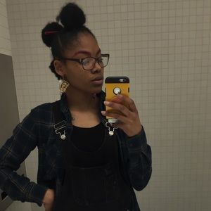 Meet your Posher, Michelle